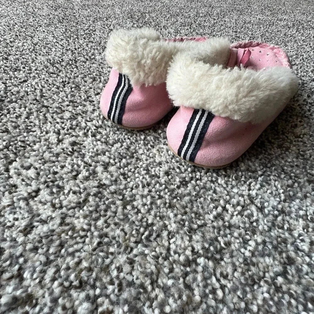 Nautica pink slippers